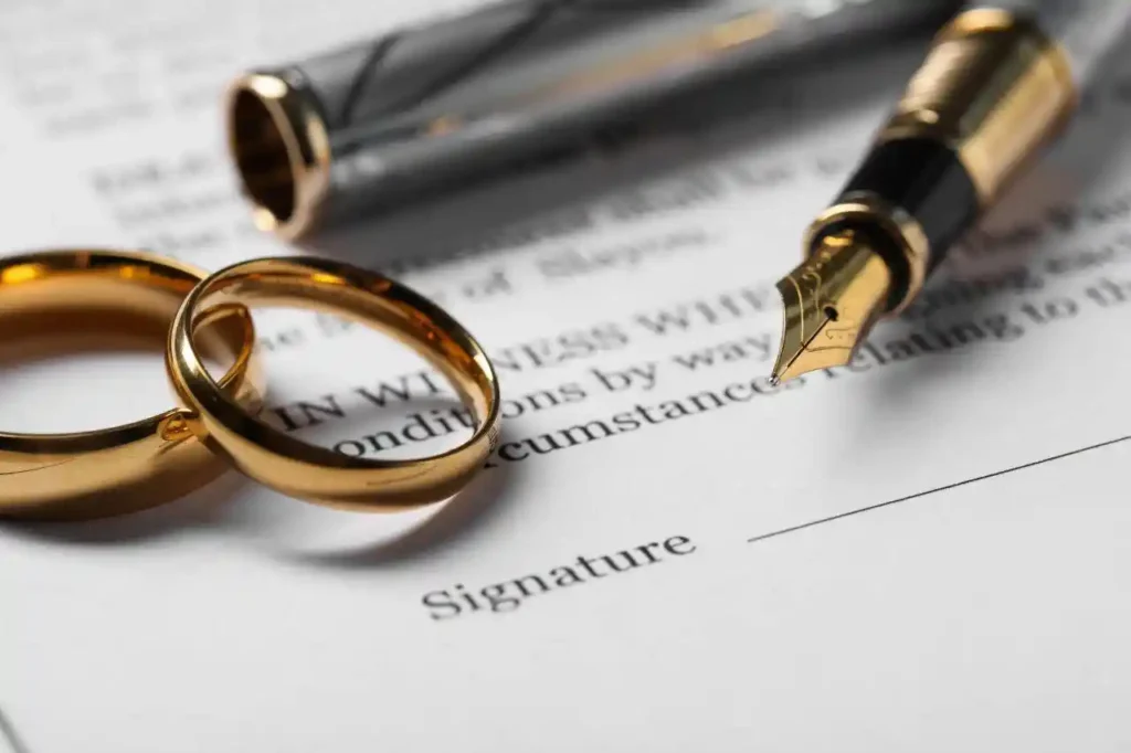 Two rings are attached to a Philippine LCCM document, which can be used to apply for a China marriage.